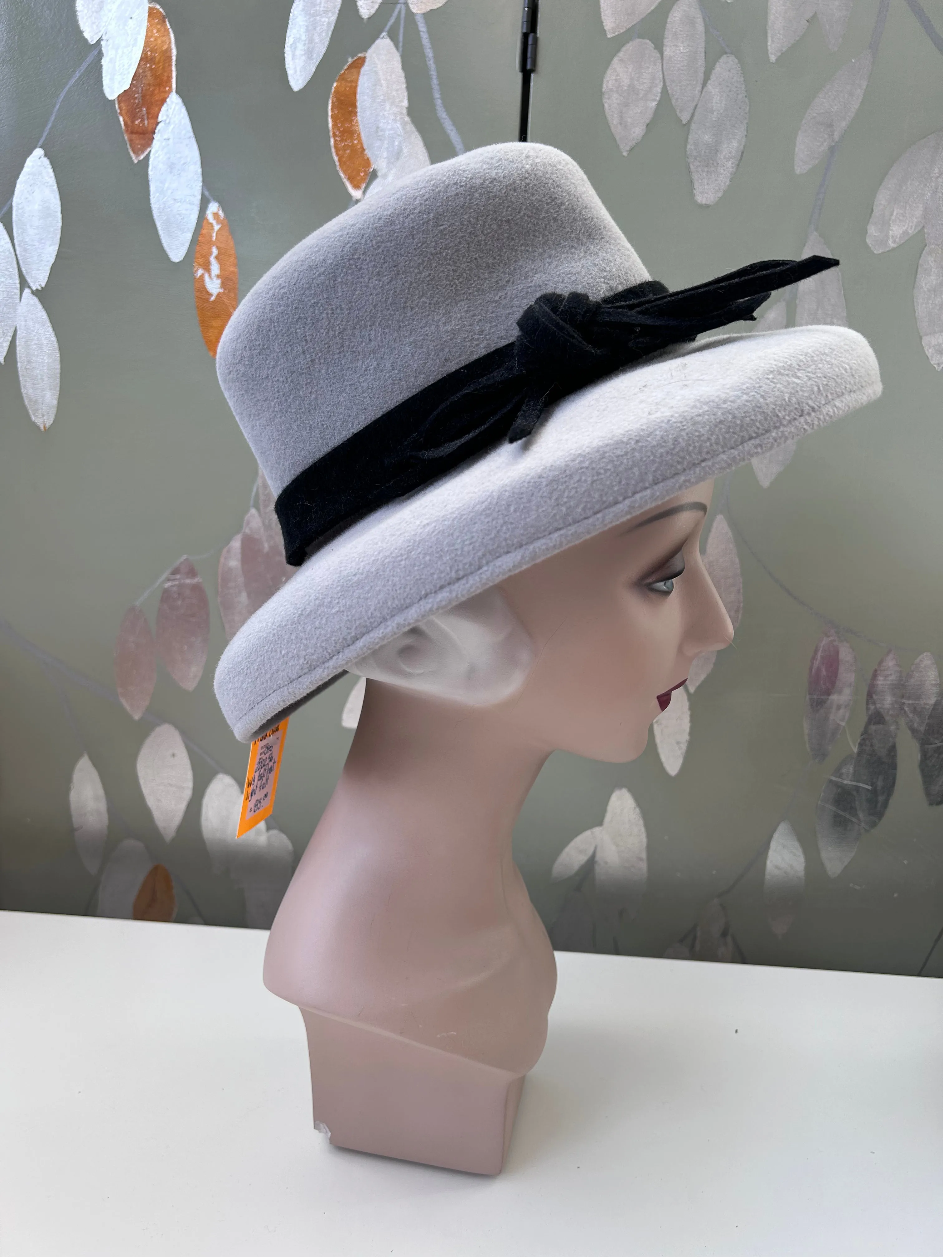 Vintage Grey Felt Frank Oliver 1980s Hat - Optimized for E-Commerce