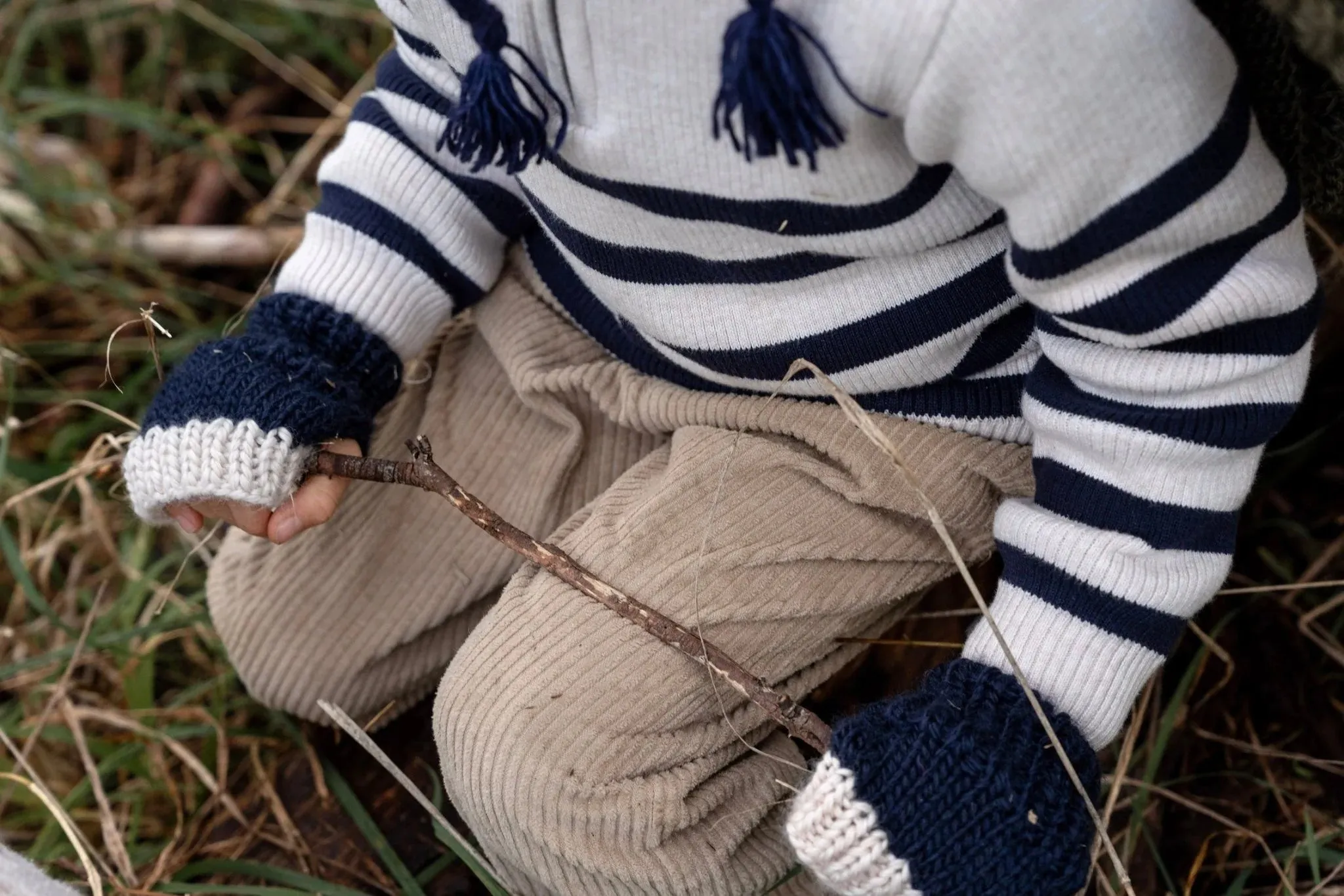 Acorn Kids - Bjorn Fingerless Mittens - Navy