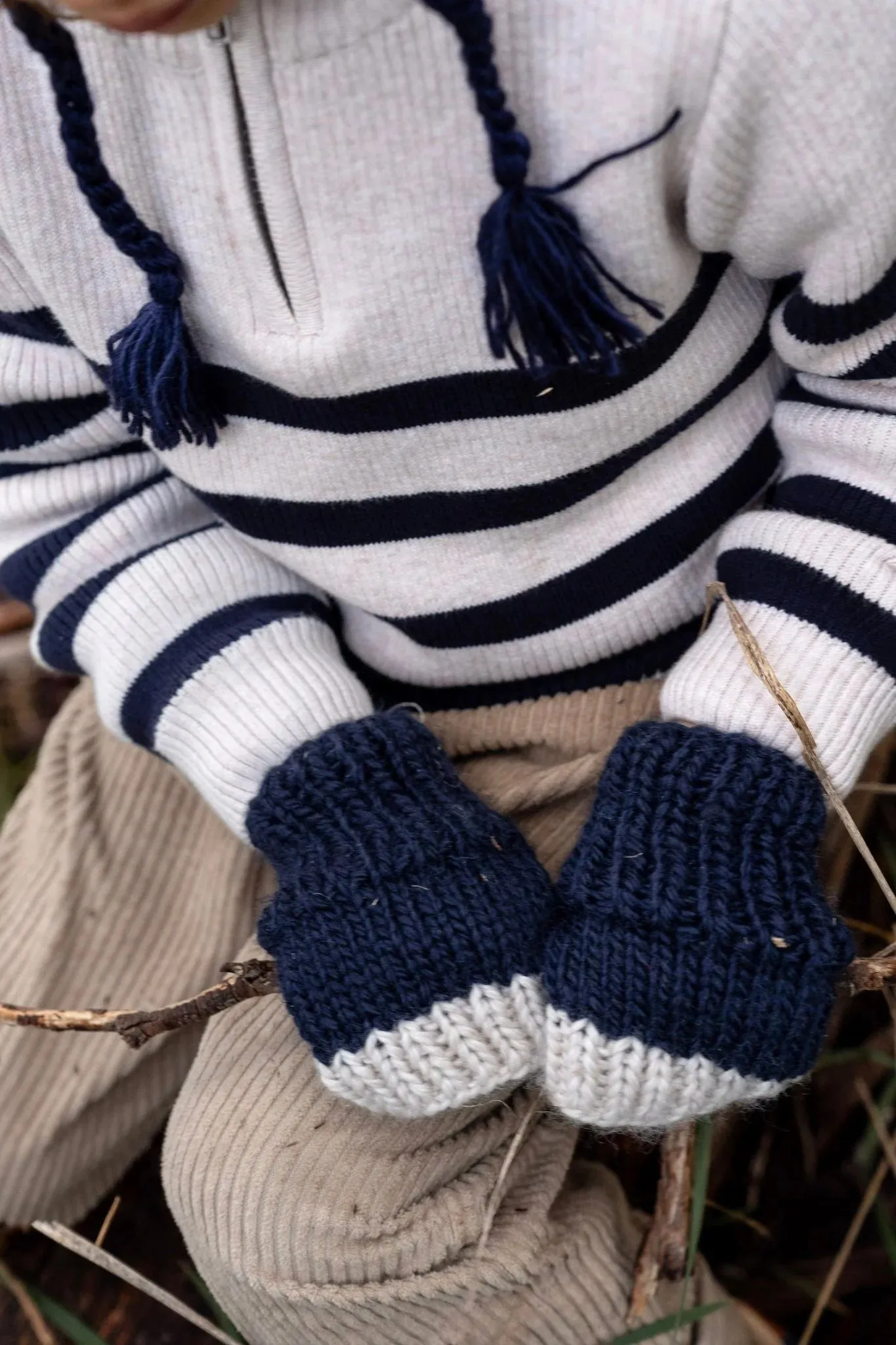 Acorn Kids - Bjorn Fingerless Mittens - Navy