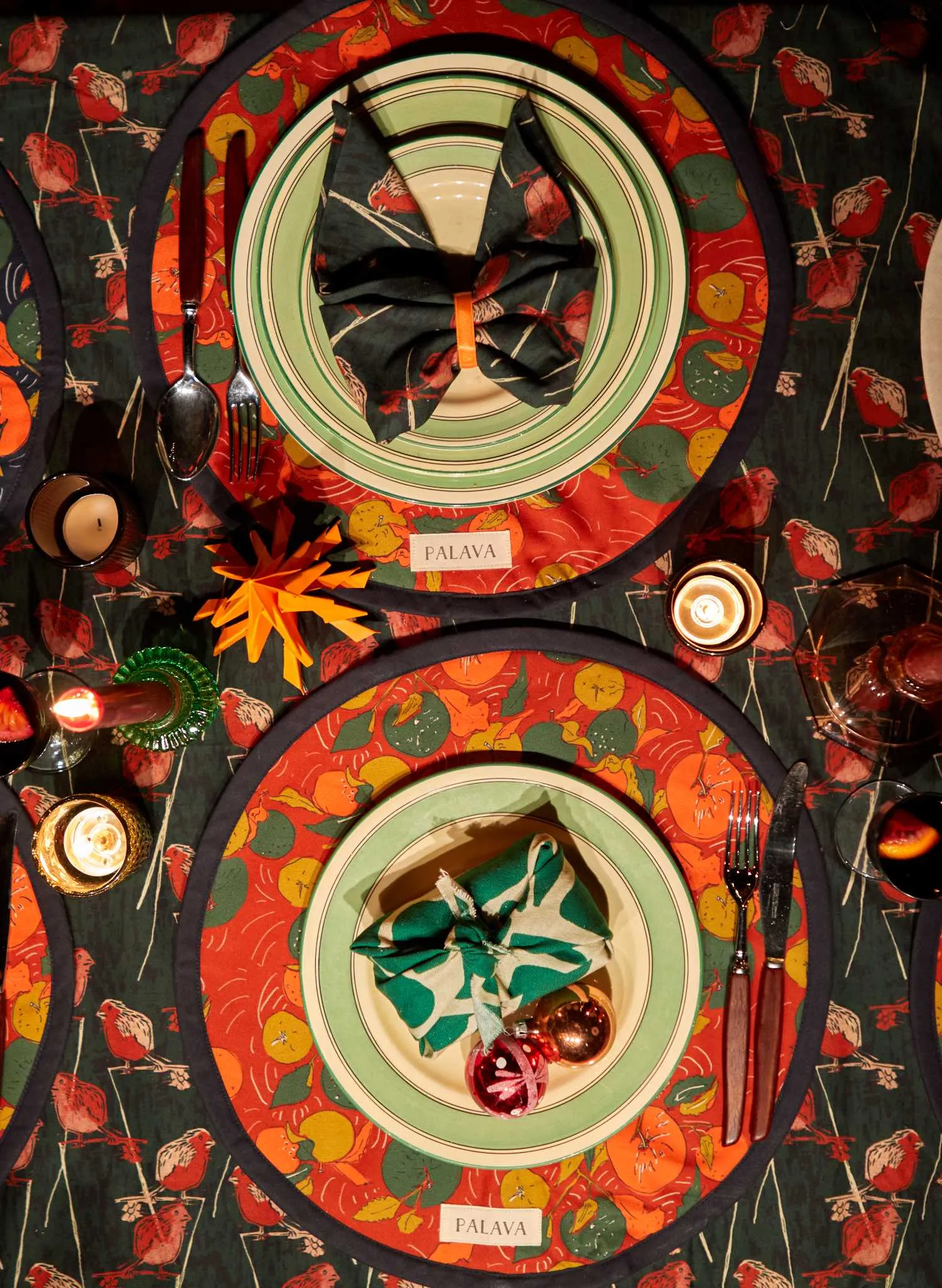 Aga Cover / Placemat - Red Apple Orchard