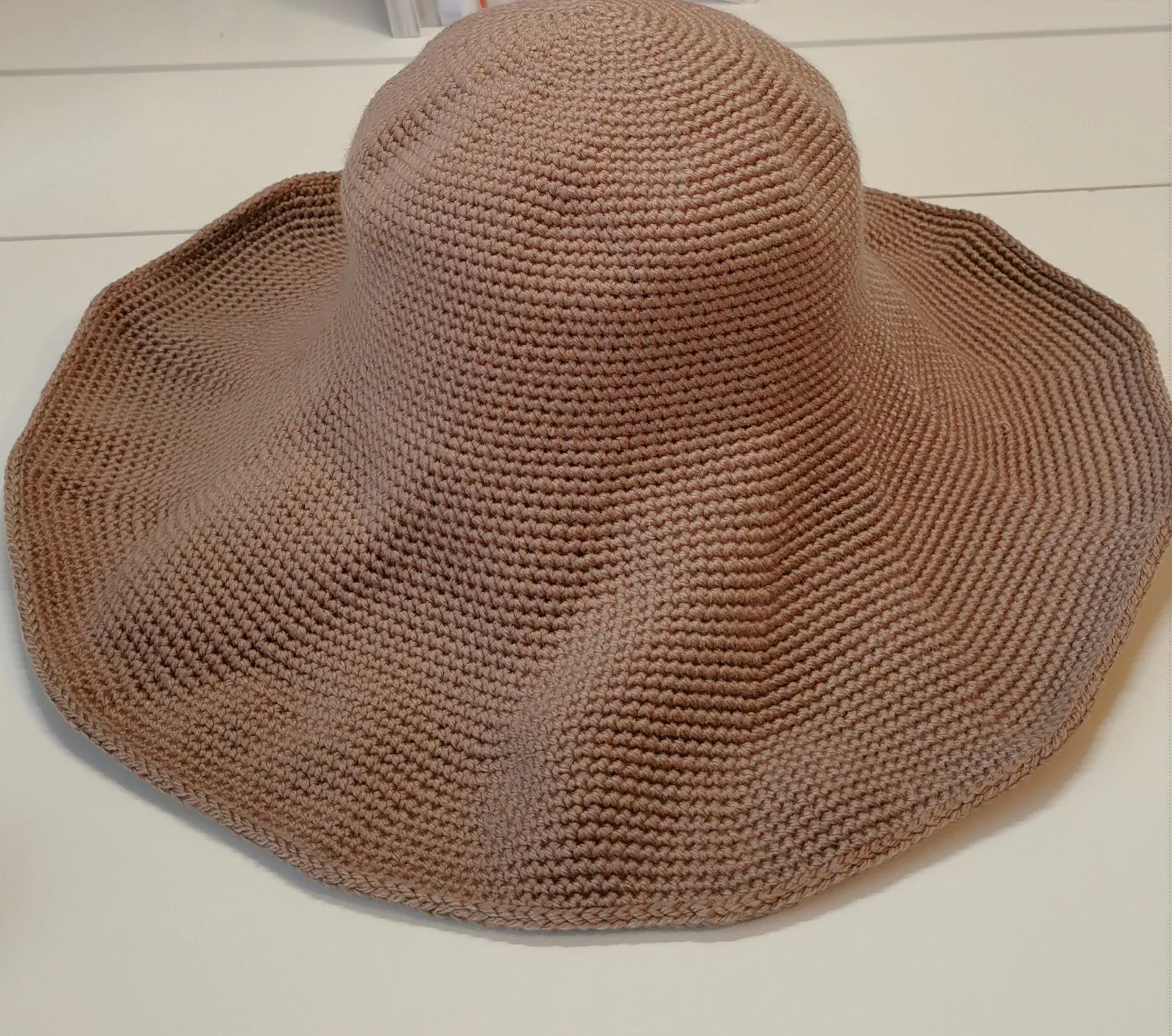 Alexis Floppy Hat (Crochet)