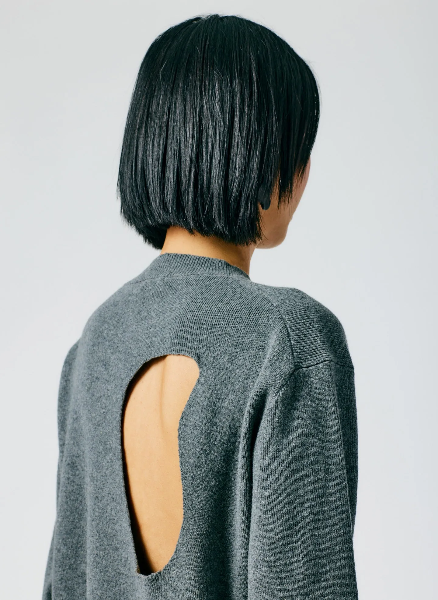 Anna Merino Wool Hole At Back Pullover