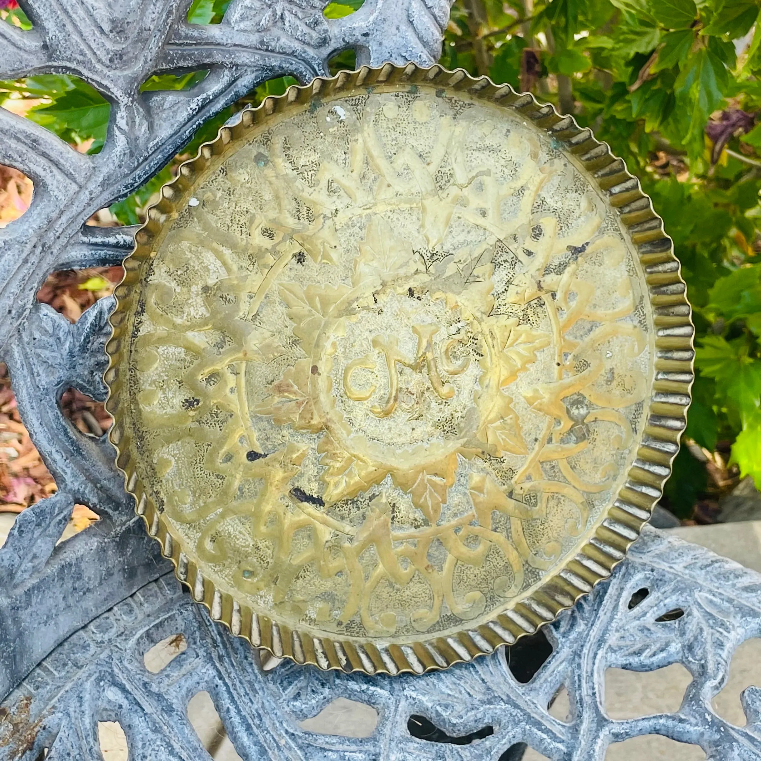 Antique Engraved Leaf Motif Solid Brass Gold Tone Metal CMC 9" Dish Plate Decor