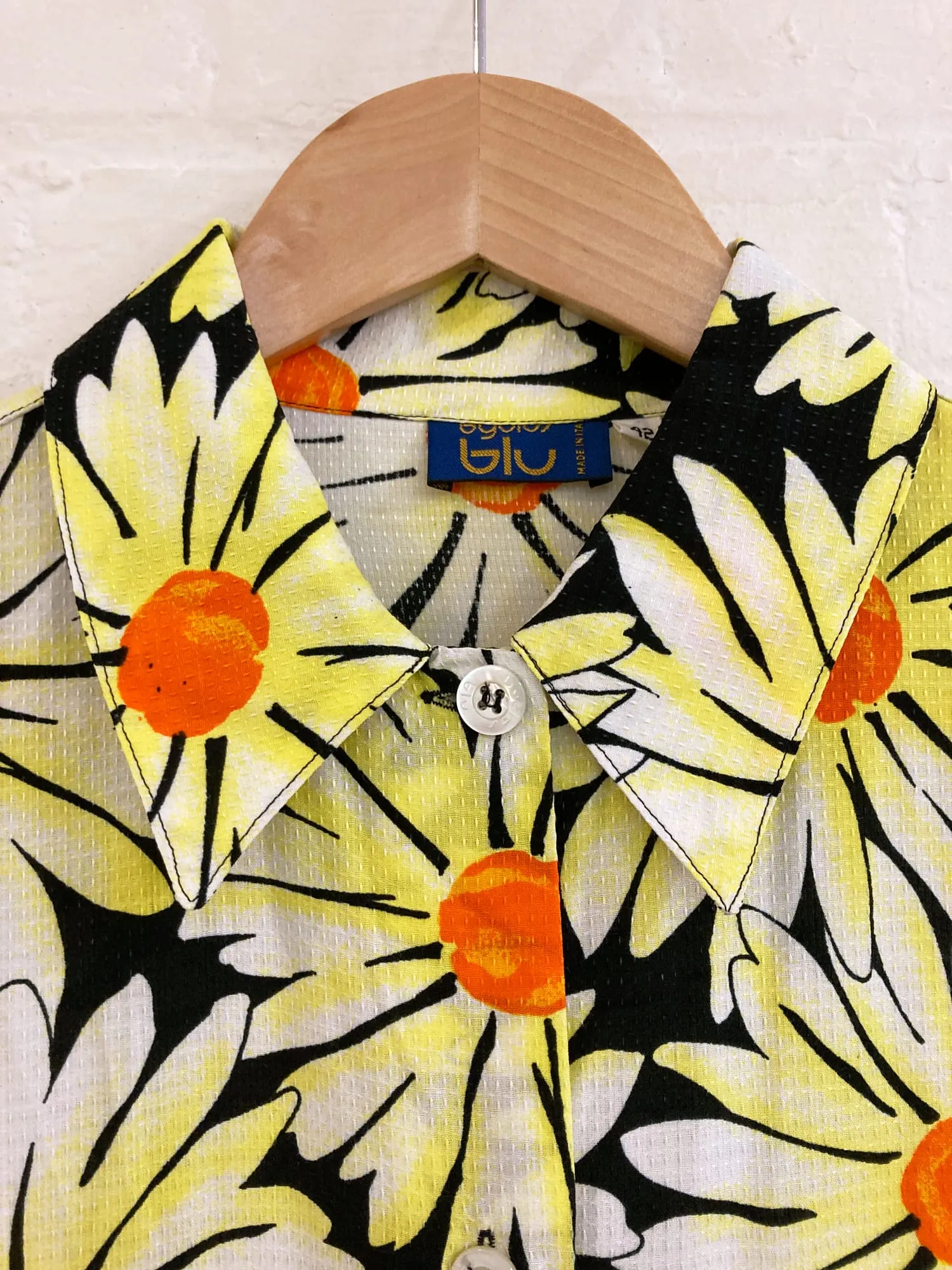 Byblos Blu 1990s yellow and black sunflower print shirt