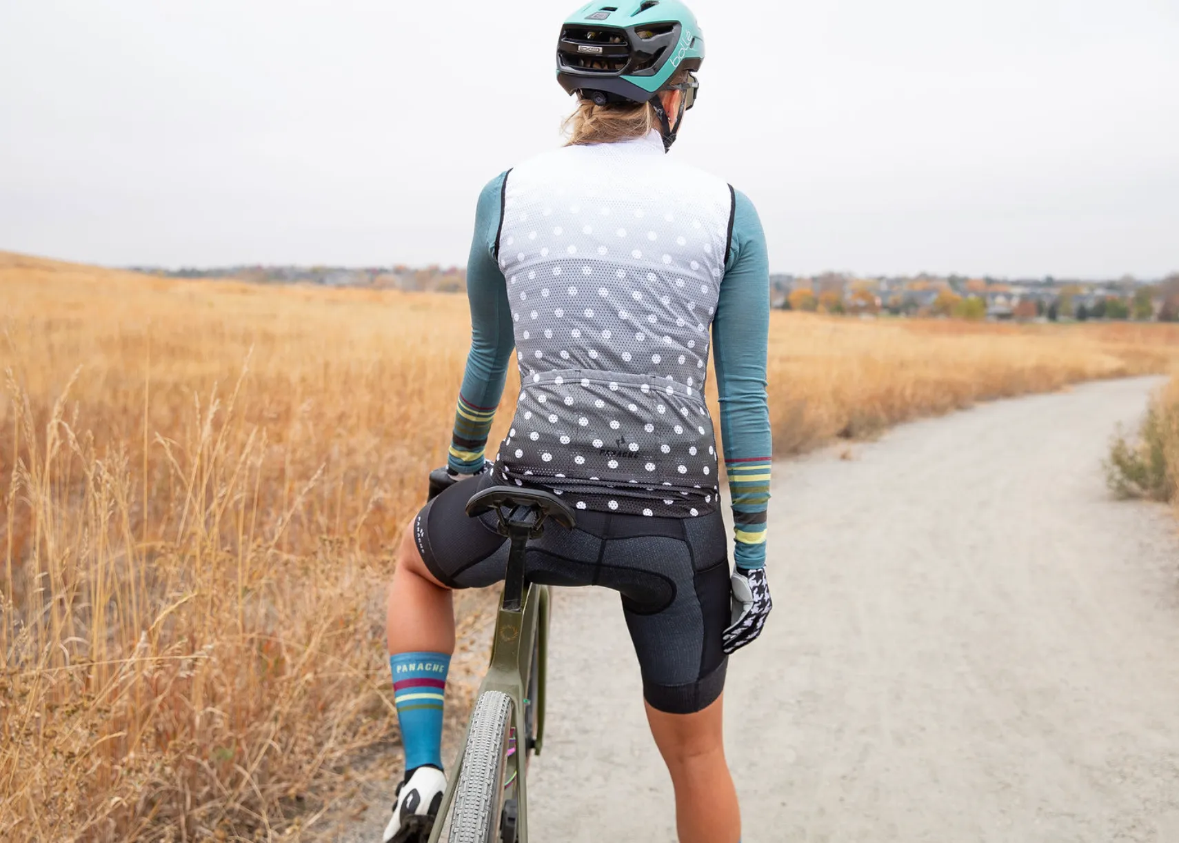 M's and W's Pro Wind Vest - Black & White Fade Dots