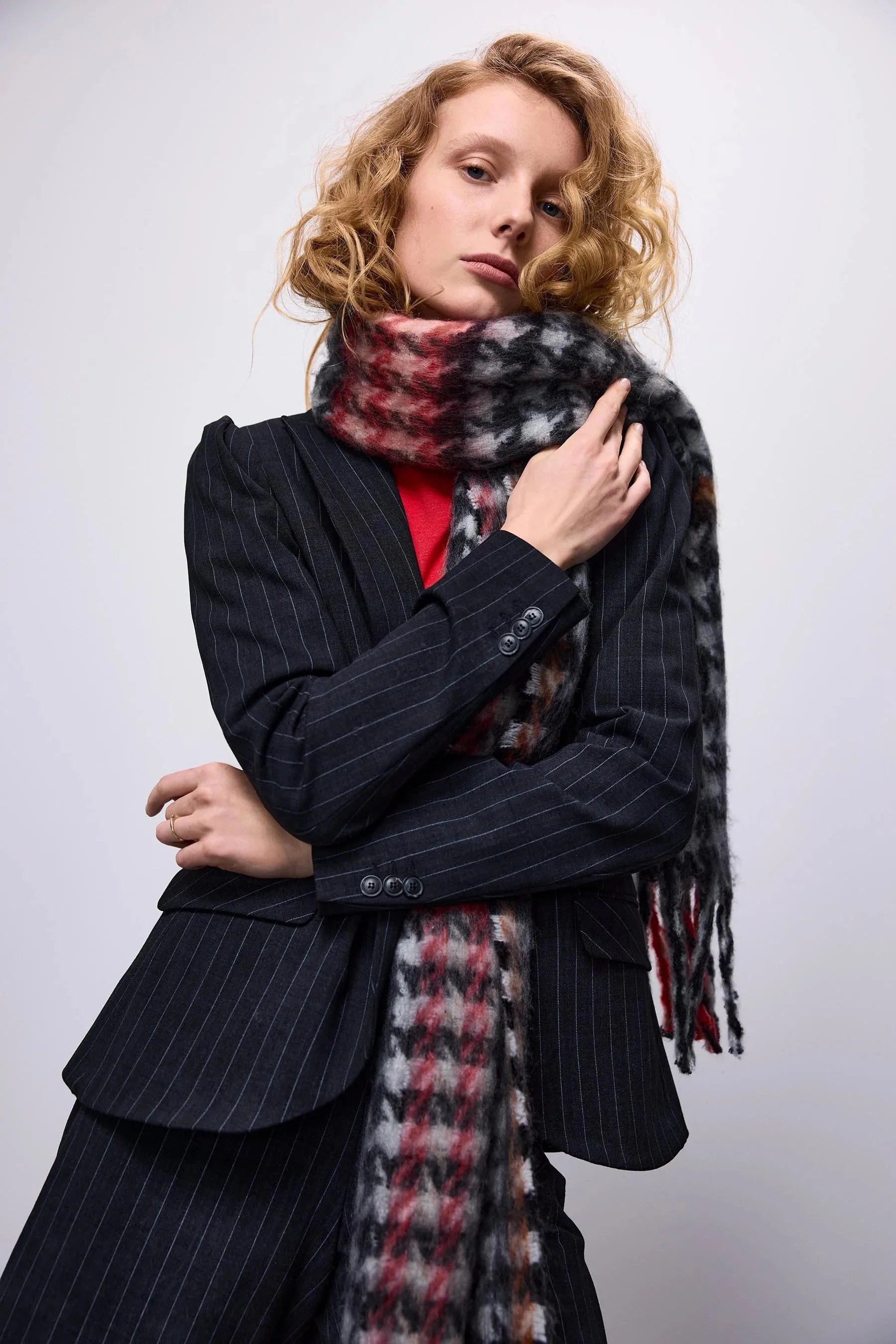 Summum Woman Woven Pied de Poule Scarf - Red/Woman