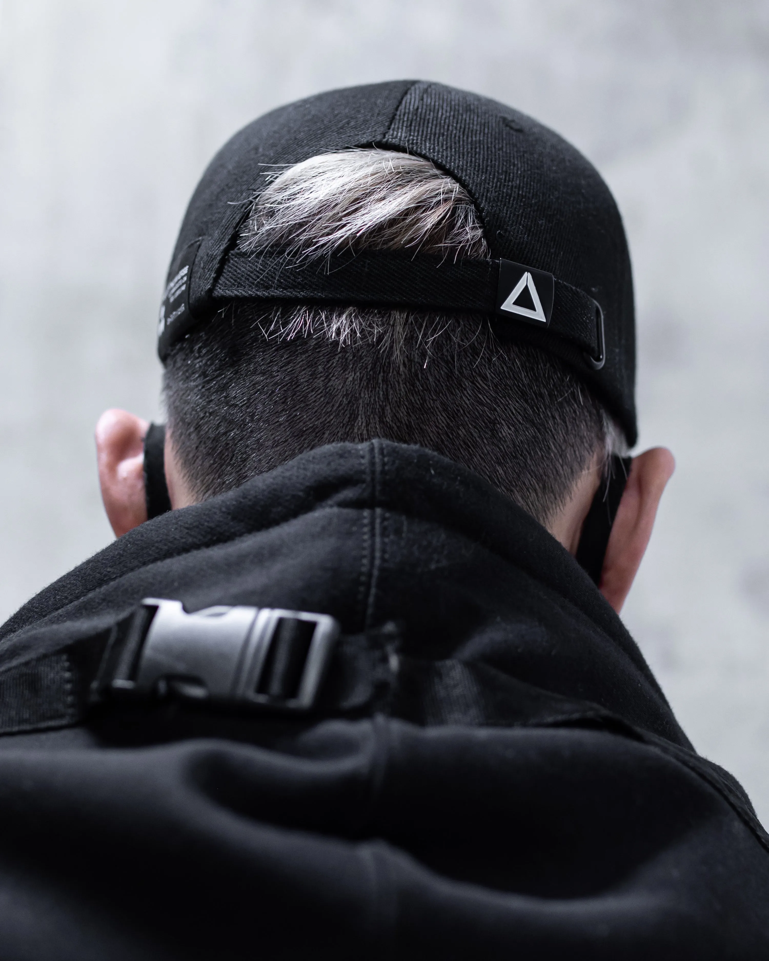 Optimized Title: Stylish TR-02 Black and White Baseball Cap