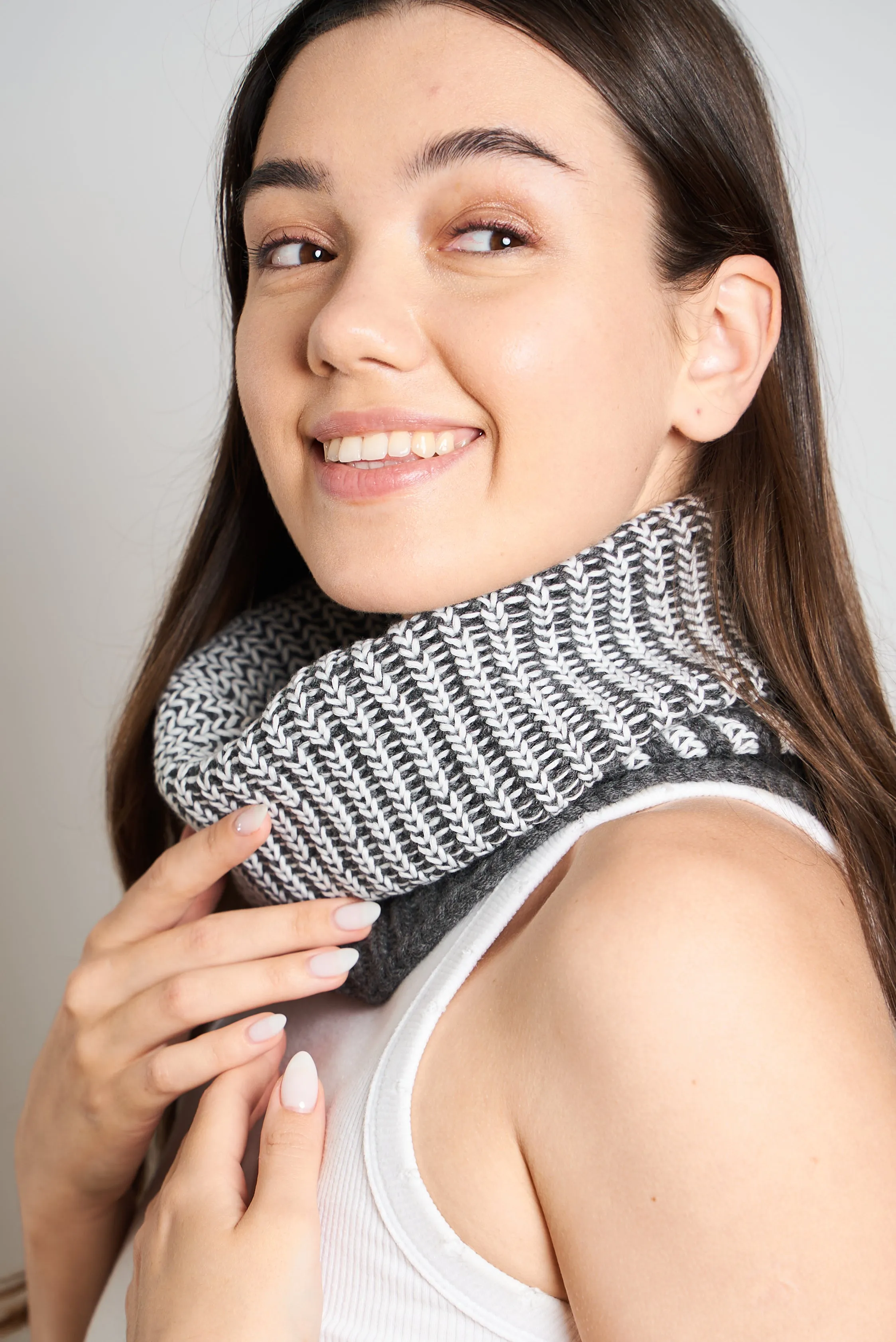 Two Toned Self-Heating Wool Neck Warmer